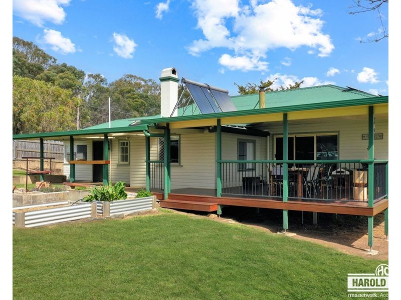 76 Derby Street, Tenterfield NSW 2372