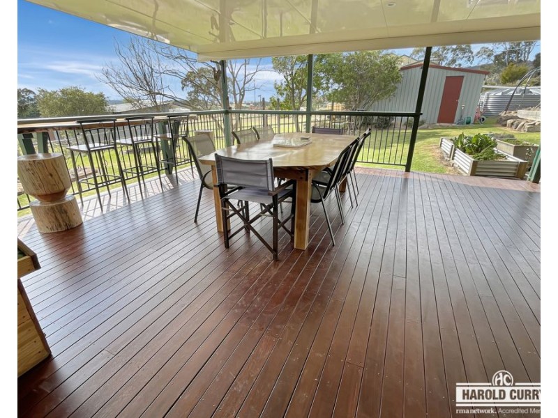 76 Derby Street, Tenterfield NSW 2372