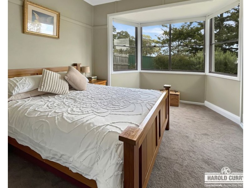 76 Derby Street, Tenterfield NSW 2372