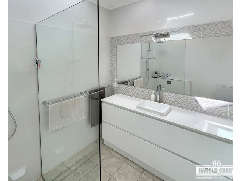 76 Derby Street, Tenterfield NSW 2372