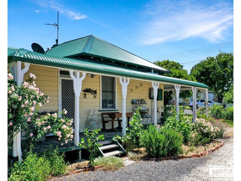 27 High Street, Tenterfield NSW 2372