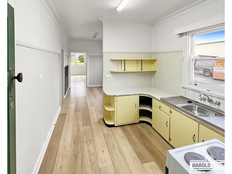 151 High Street, Tenterfield NSW 2372