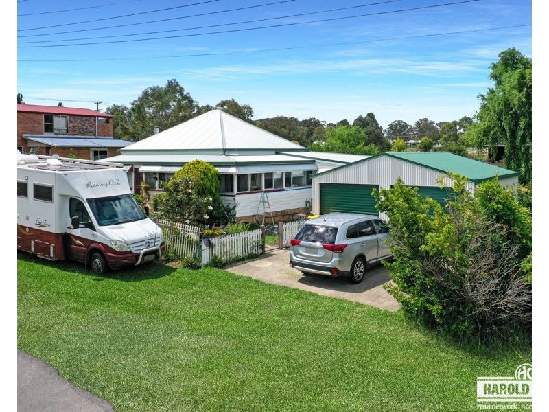 15 Clive Street, Tenterfield NSW 2372