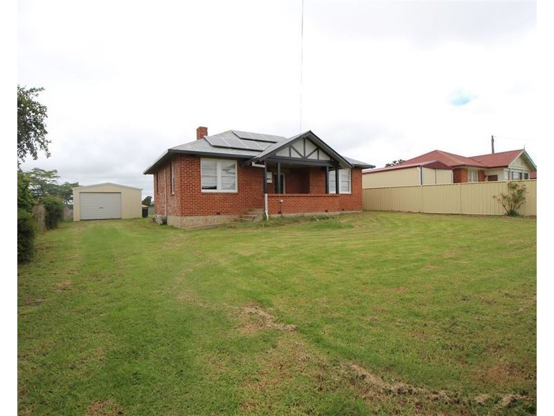 85 Cowper Street, Tenterfield NSW 2372