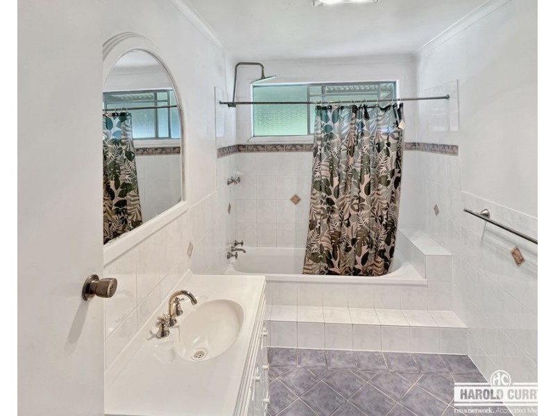 112 Petre Street, Tenterfield NSW 2372