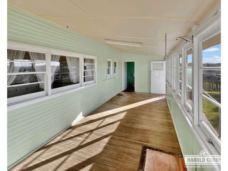 84 Martin Street, Tenterfield NSW 2372