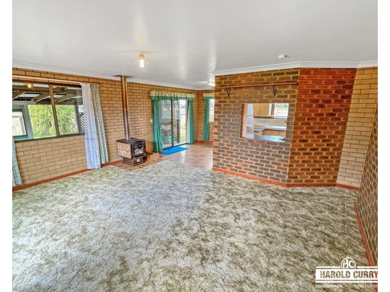 13 Snakes Valley Road, Tenterfield NSW 2372