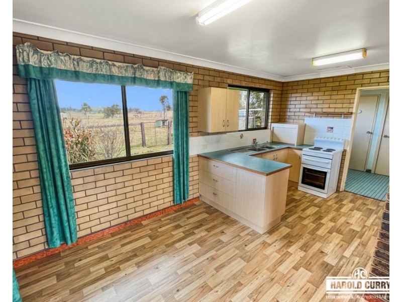 13 Snakes Valley Road, Tenterfield NSW 2372