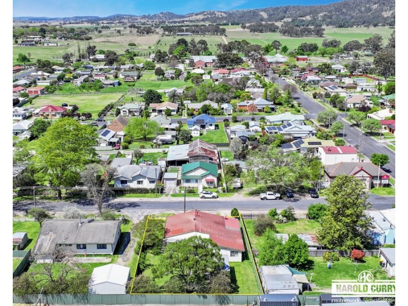 122 Logan Street, Tenterfield NSW 2372