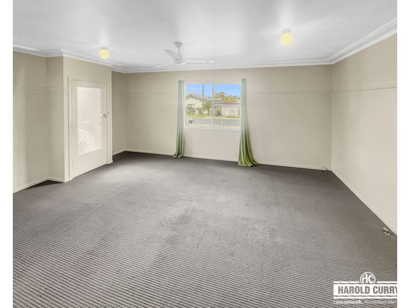 122 Logan Street, Tenterfield NSW 2372