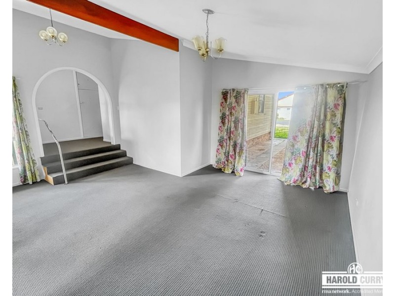 122 Logan Street, Tenterfield NSW 2372