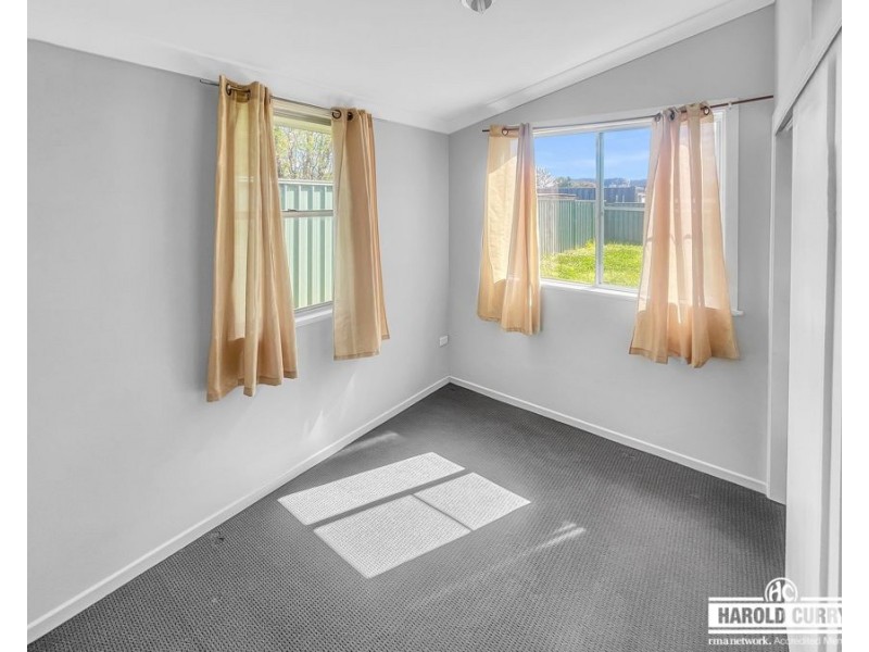 122 Logan Street, Tenterfield NSW 2372