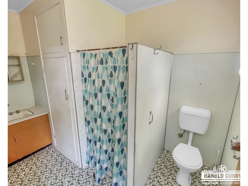 122 Logan Street, Tenterfield NSW 2372