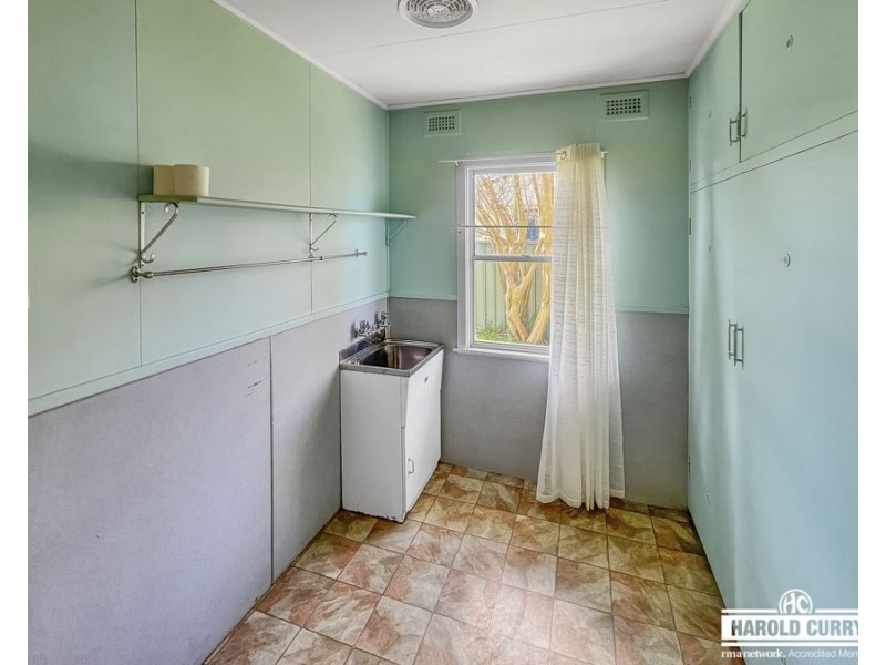 122 Logan Street, Tenterfield NSW 2372