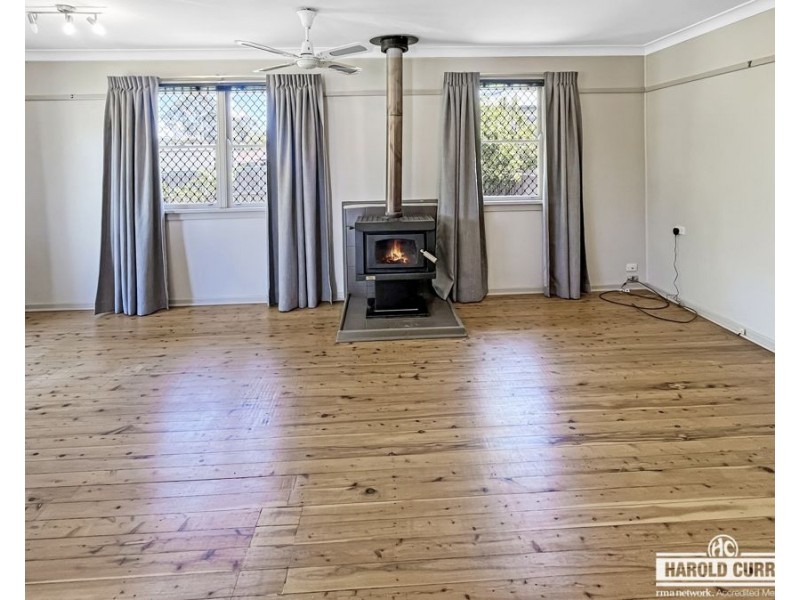 67 Manners Street, Tenterfield NSW 2372