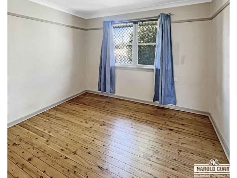 67 Manners Street, Tenterfield NSW 2372