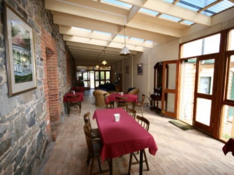 14 Clarence Street, Tenterfield NSW 2372