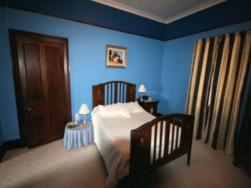 14 Clarence Street, Tenterfield NSW 2372