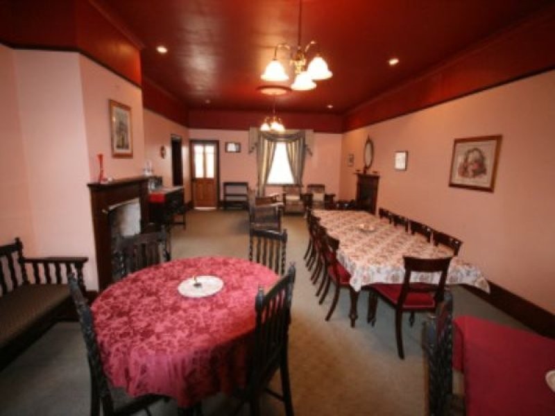 14 Clarence Street, Tenterfield NSW 2372