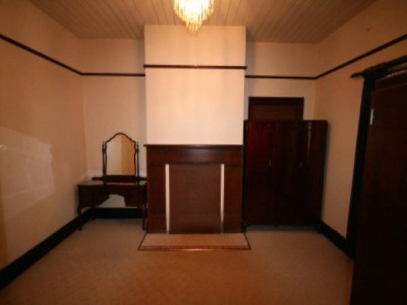 14 Clarence Street, Tenterfield NSW 2372