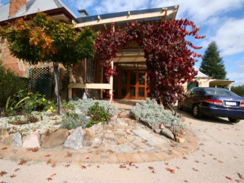 14 Clarence Street, Tenterfield NSW 2372