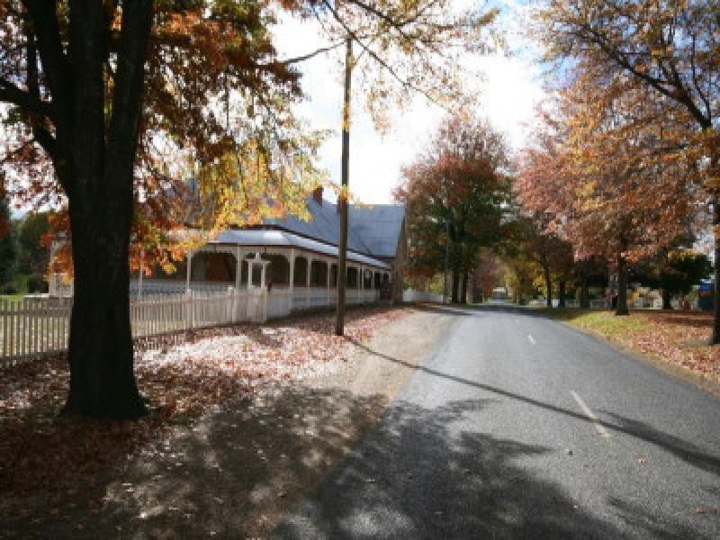 14 Clarence Street, Tenterfield NSW 2372