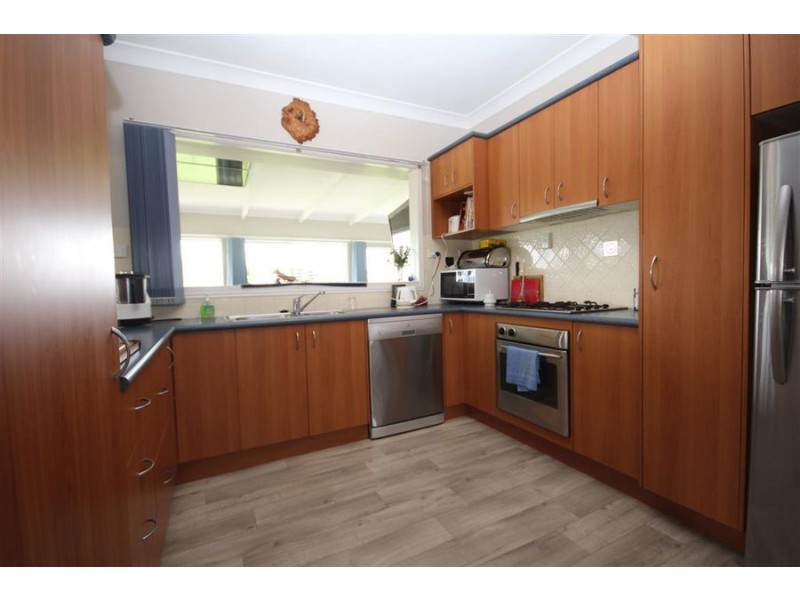 21 Douglas Street, Tenterfield NSW 2372