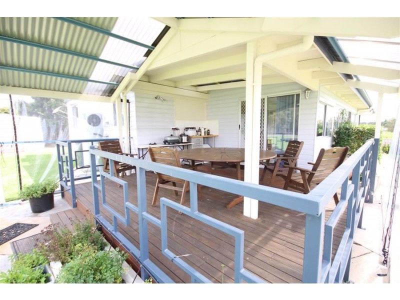 21 Douglas Street, Tenterfield NSW 2372