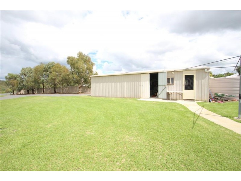 21 Douglas Street, Tenterfield NSW 2372