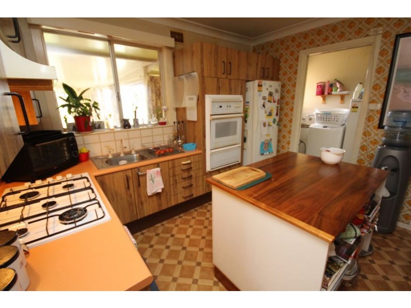 127 Miles Street, Tenterfield NSW 2372