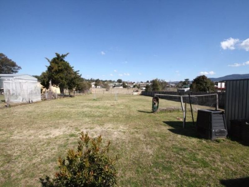127 Miles Street, Tenterfield NSW 2372