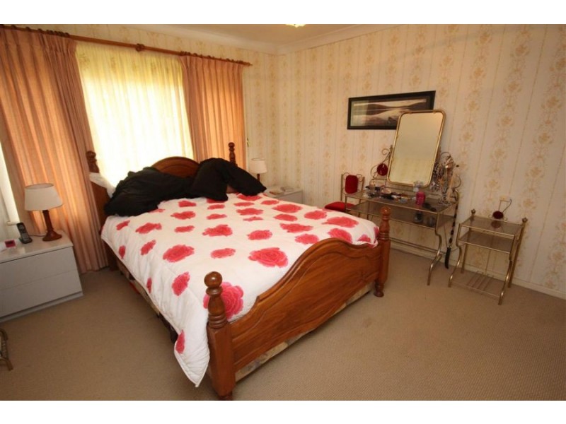 127 Miles Street, Tenterfield NSW 2372