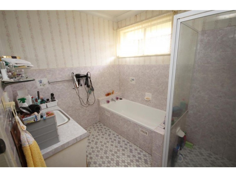 127 Miles Street, Tenterfield NSW 2372