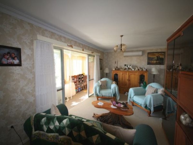 127 Miles Street, Tenterfield NSW 2372