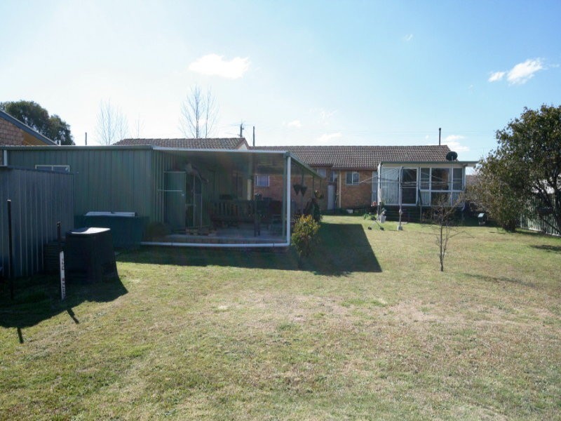 127 Miles Street, Tenterfield NSW 2372