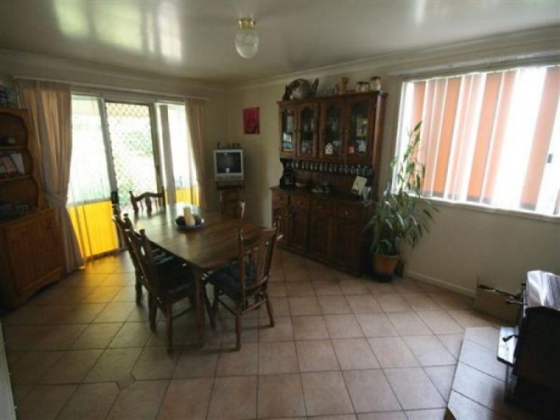 214 Logan Street, Tenterfield NSW 2372