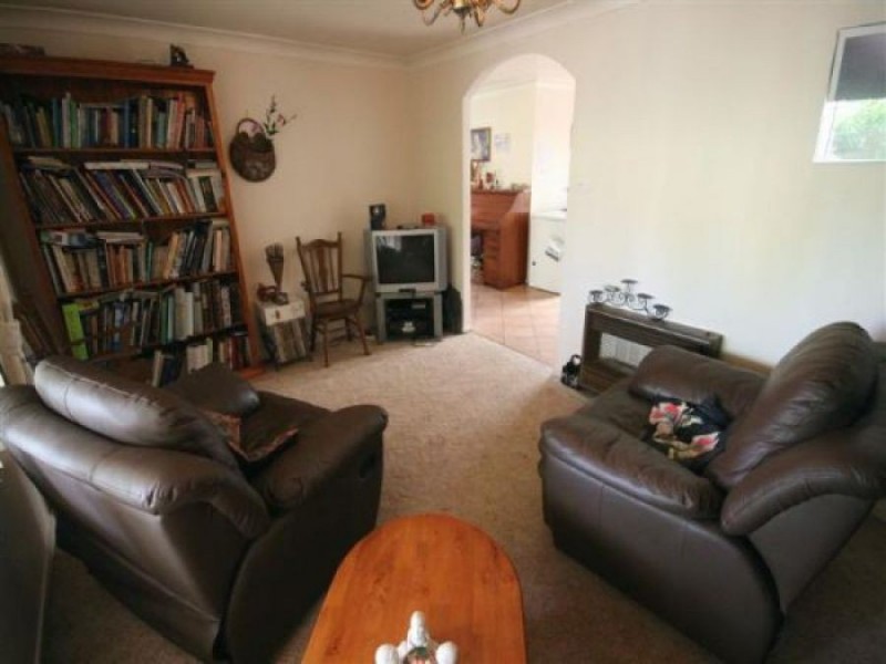 214 Logan Street, Tenterfield NSW 2372