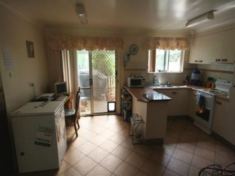 214 Logan Street, Tenterfield NSW 2372