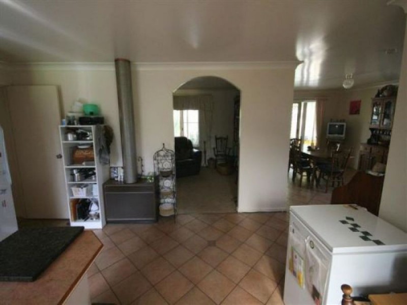 214 Logan Street, Tenterfield NSW 2372