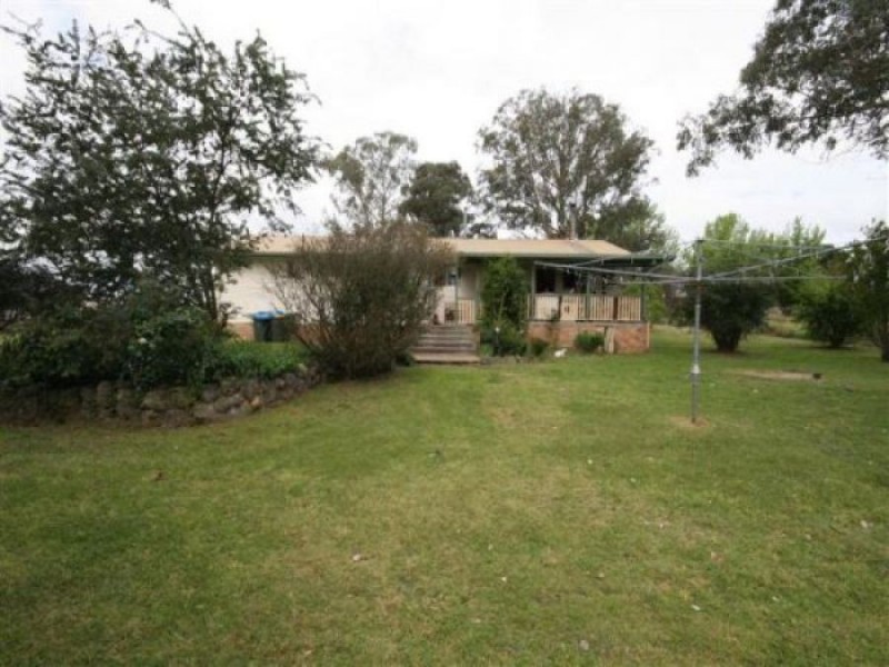 214 Logan Street, Tenterfield NSW 2372