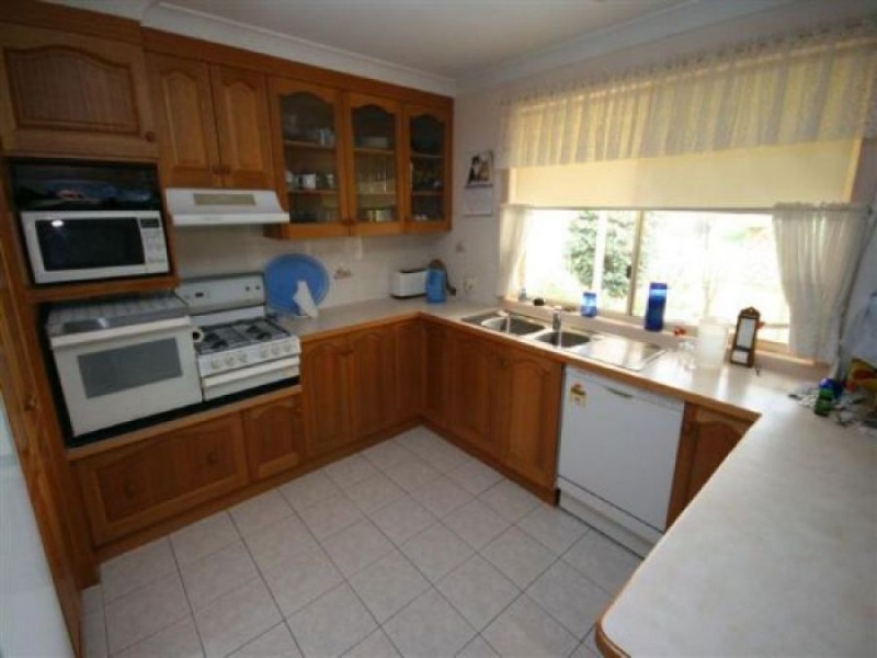 28 East Street, Tenterfield NSW 2372