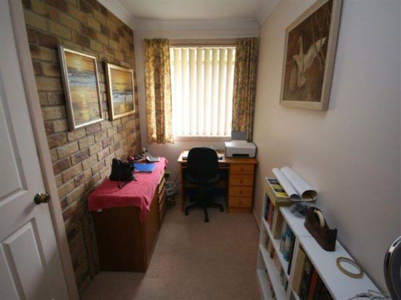 28 East Street, Tenterfield NSW 2372