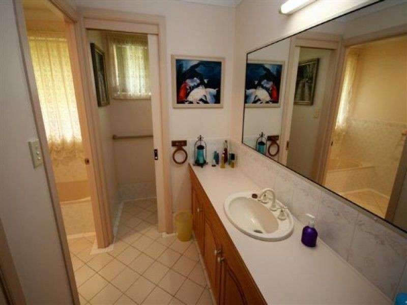 28 East Street, Tenterfield NSW 2372