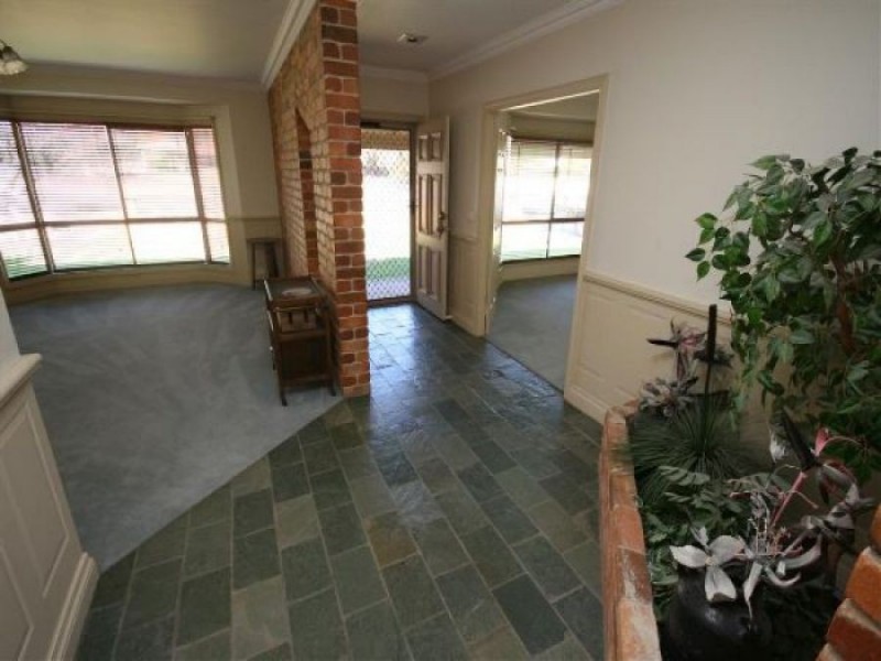138 Miles Street, Tenterfield NSW 2372
