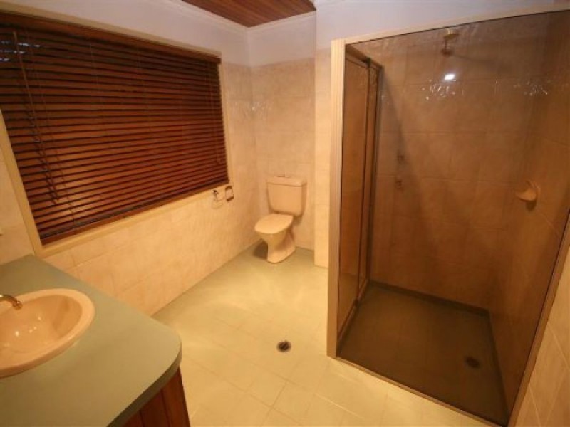 138 Miles Street, Tenterfield NSW 2372