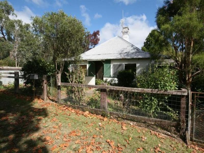 2 Wood Street, Tenterfield NSW 2372