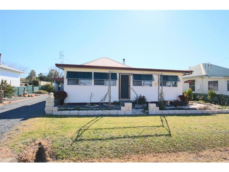 22 RailwayStreet, Tenterfield NSW 2372