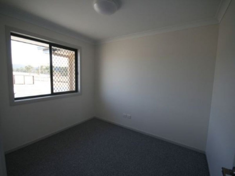 2 MacKenzie Court, Tenterfield NSW 2372