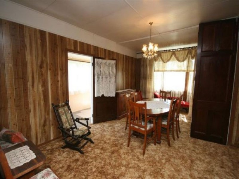 124 Rouse Street, Tenterfield NSW 2372