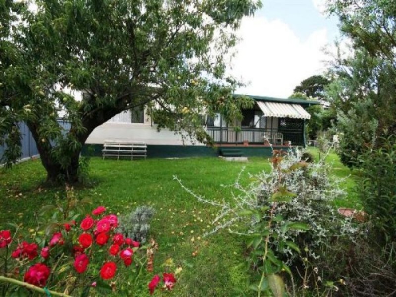 238 Bulwer Street, Tenterfield NSW 2372